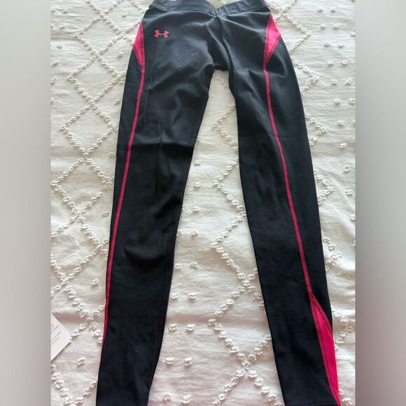 Under Armour ColdGear Leggings in Black and Pink - Picture 1 of 3